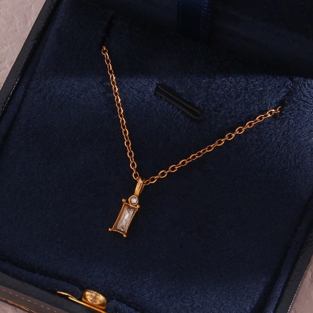 New 18K Gold Mini Square Clear Pendant Necklace, nice Necklace, cute Necklace - Picture 5 of 8